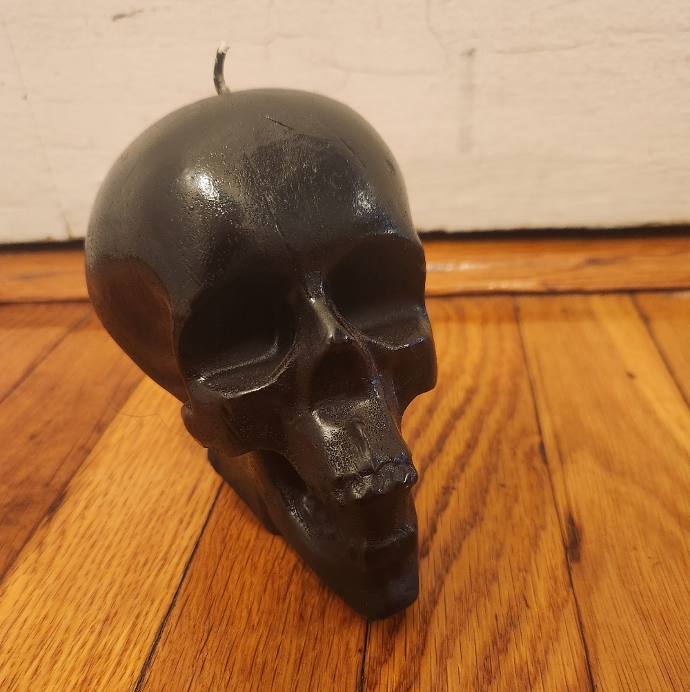 Black Skull Candle - Unscented, Unused